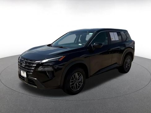 Used 2026 Nissan Rogue SV FWD image 7