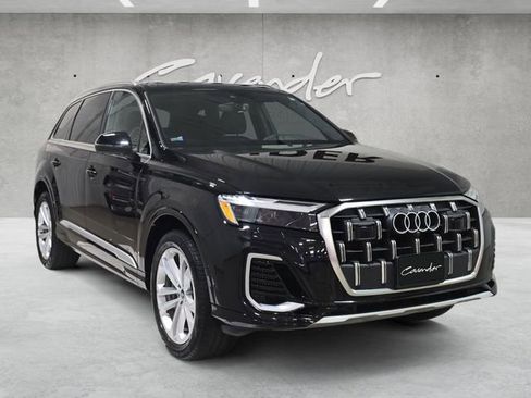 Used 2025 Audi Q7 3.0T Premium Plus AWD/4WD image 2
