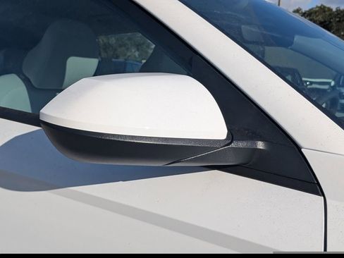 New 2026 Hyundai Kona SE FWD image 10