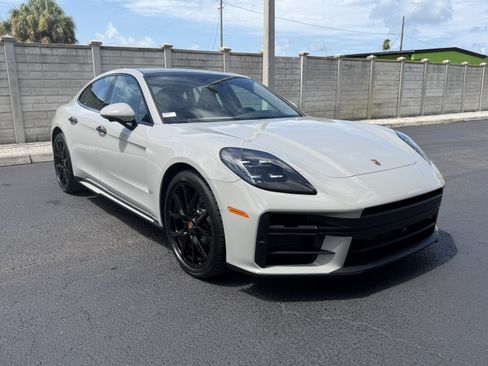 New 2026 Porsche Panamera RWD image 8