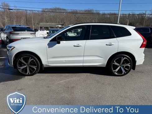 Certified 2023 Volvo XC60 B5 Ultimate w/ Climate Package image 5