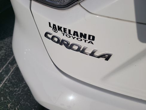 Used 2024 Toyota Corolla SE FWD image 12