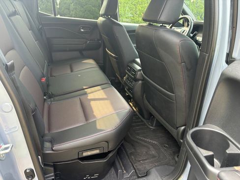 Used 2025 Honda Ridgeline Black Edition image 25