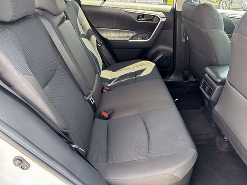 Used 2025 Toyota RAV4 LE AWD/4WD image 39