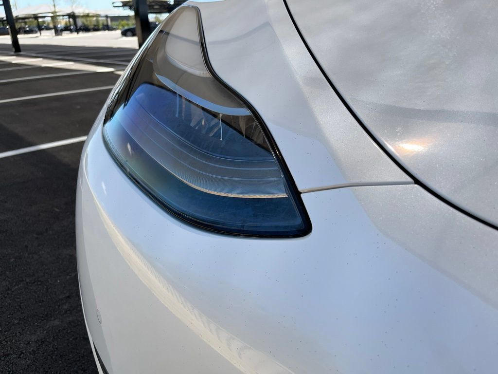 Used 2022 Tesla Model Y Performance AWD/4WD image 28