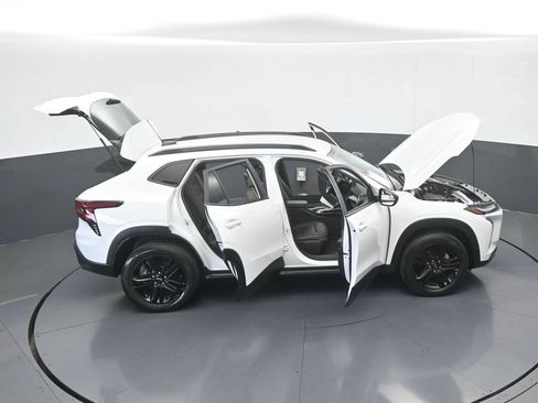 Used 2025 Chevrolet Trax ACTIV FWD image 67