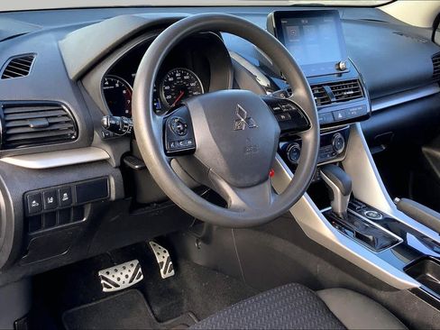 Used 2022 Mitsubishi Eclipse Cross LE AWD/4WD image 17