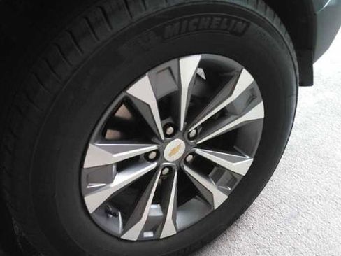 Used 2025 Chevrolet Equinox LT w/ Convenience Package II AWD/4WD image 22