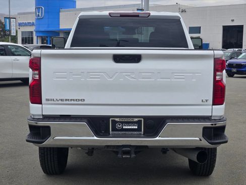 Used 2025 Chevrolet Silverado 2500 LT w/ Convenience Package AWD/4WD image 6