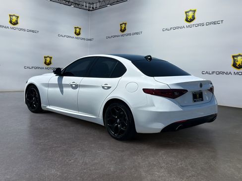 Used 2021 Alfa Romeo Giulia Sprint w/ Nero Edizione RWD image 3