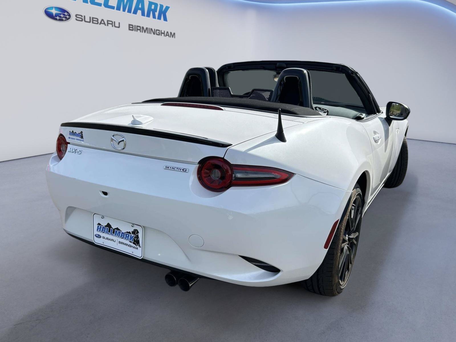 Used 2026 MAZDA MX-5 Miata Club w/ Interior Package RWD image 3