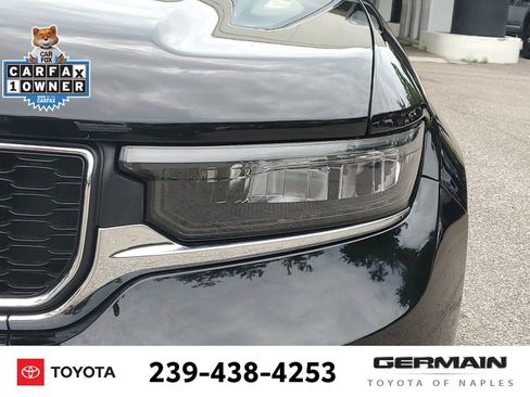 Used 2023 Jeep Grand Cherokee L Laredo RWD image 15