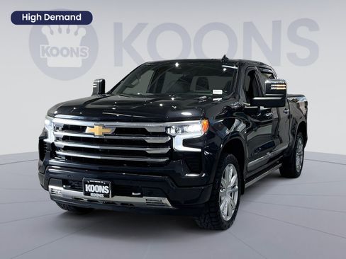 Used 2023 Chevrolet Silverado 1500 High Country w/ High Country Premium Package AWD/4WD image 1