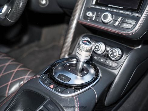 Used 2015 Audi R8 V8 w/ Full Leather Package image 45