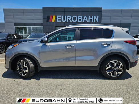 Used 2021 Kia Sportage EX FWD image 2