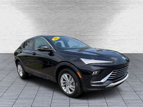 Used 2025 Buick Envista Preferred w/ Convenience I Package FWD image 7