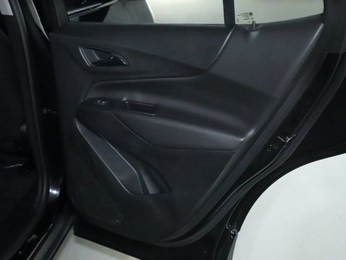 Used 2019 Chevrolet Equinox LT w/ Driver Convenience Package FWD image 29