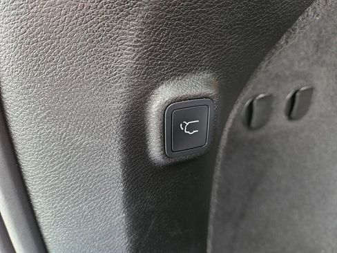 Used 2021 Jeep Cherokee Limited w/ Elite Package image 14