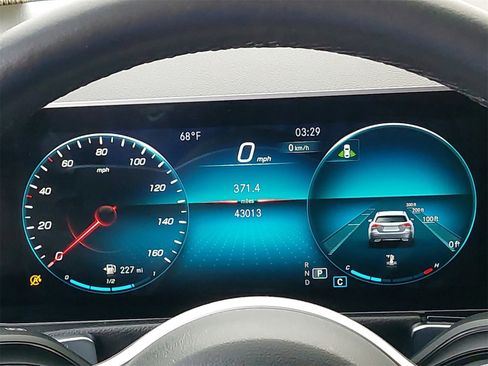 Used 2020 Mercedes-Benz GLB 250 4MATIC image 22