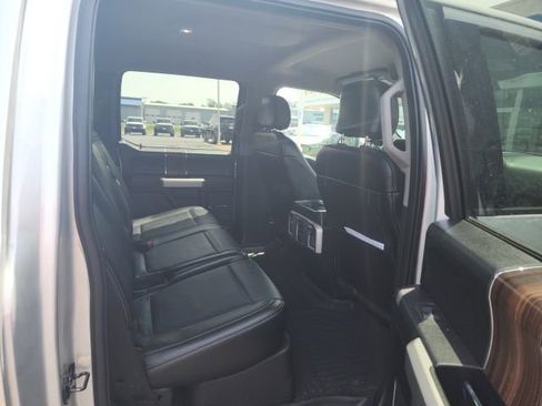 Used 2015 Ford F150 Lariat w/ Equipment Group 502A Luxury RWD image 3