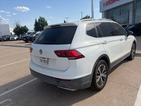 Used 2019 Volkswagen Tiguan SE FWD image 8