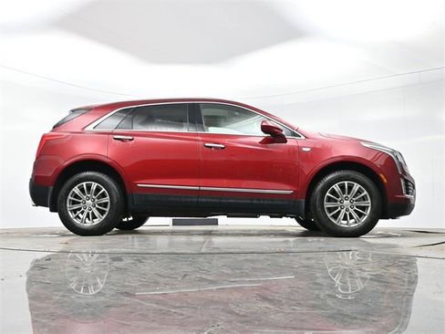 Used 2019 Cadillac XT5 Luxury image 16