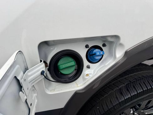 Used 2017 Nissan Titan Platinum Reserve AWD/4WD image 15