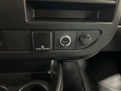 Used 2017 Chevrolet Express 3500 LT w/ LT Preferred Equipment Group image 17