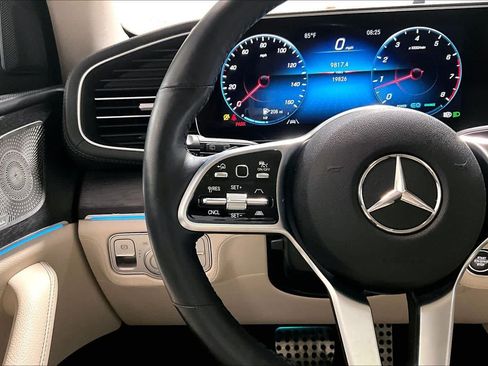 Certified 2022 Mercedes-Benz GLS 450 4MATIC image 24