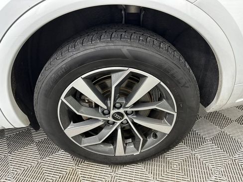 Used 2024 Audi Q5 2.0T Premium Plus AWD/4WD image 23