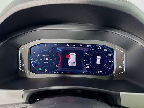 Used 2021 Volkswagen Atlas SEL Premium image 17