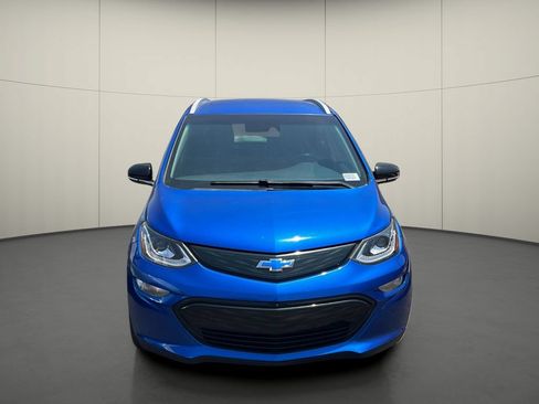Used 2017 Chevrolet Bolt Premier w/ Driver Confidence II Package FWD image 2