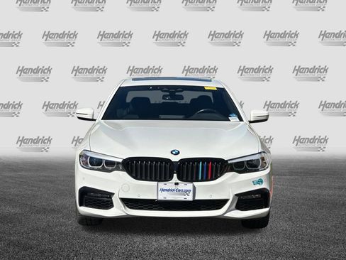 Used 2020 BMW 530e w/ M Sport Package image 10