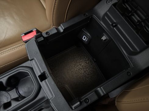 Used 2022 Jeep Wrangler Unlimited Rubicon 4xe w/ Safety Group image 39