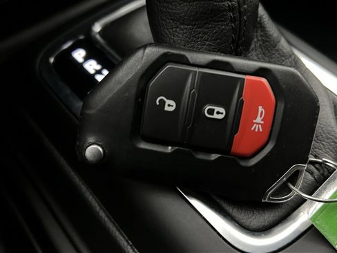 Used 2023 Jeep Wrangler Unlimited Sport AWD/4WD image 25