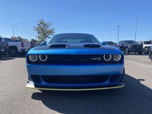 Used 2023 Dodge Challenger SRT Hellcat image 9