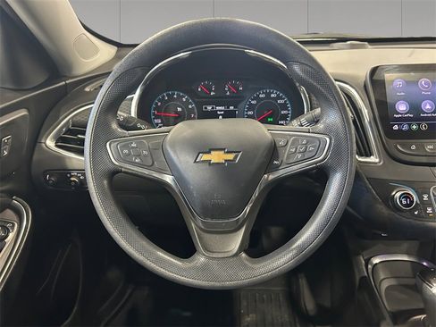 Used 2019 Chevrolet Malibu LT image 13
