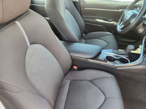 Used 2024 Toyota Camry LE image 10