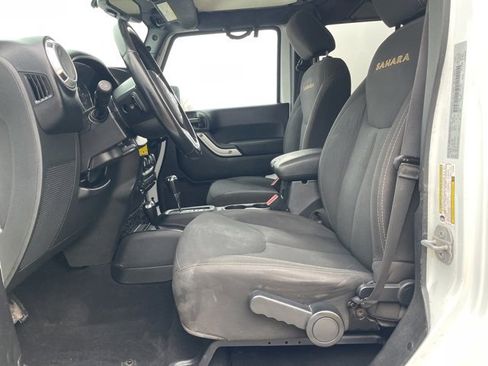 Used 2015 Jeep Wrangler Unlimited Sahara w/ Dual Top Group image 8