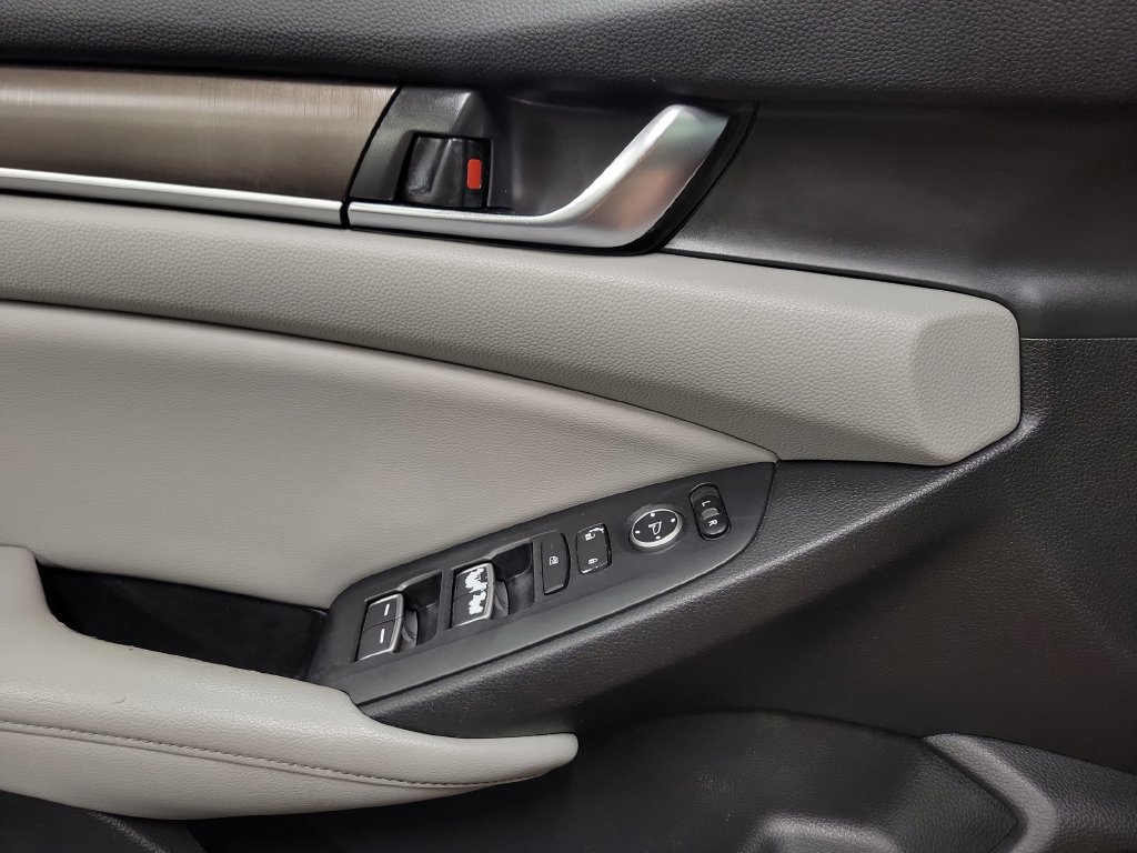 Used 2018 Honda Accord LX image 28
