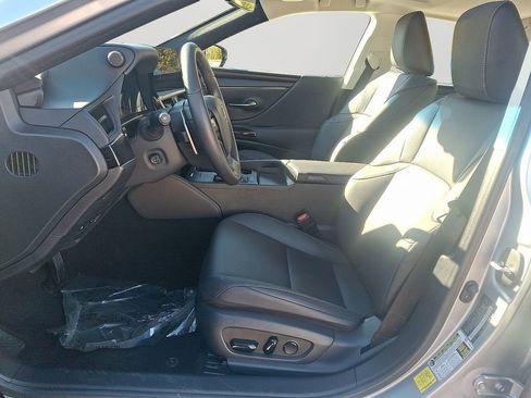 Used 2024 Lexus ES 350 w/ Premium Package image 14