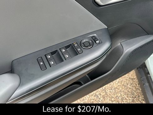 New 2025 Kia K4 LXS image 11