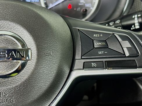 Used 2019 Nissan Kicks S FWD image 13