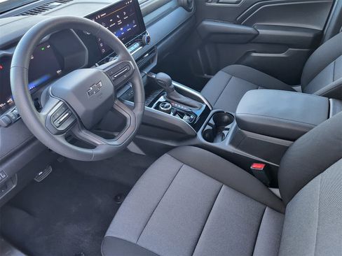 Used 2025 Chevrolet Colorado Trail Boss image 13