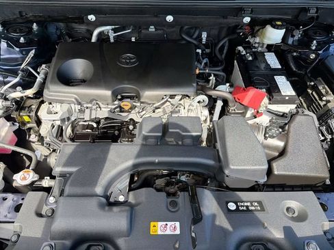 Used 2024 Toyota RAV4 XLE AWD/4WD image 19