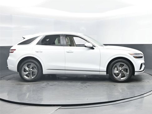 New 2026 Genesis GV70 2.5T Select image 4