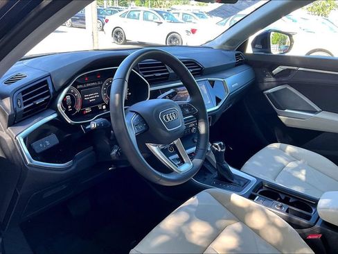 Certified 2025 Audi Q3 2.0T Premium Plus w/ Premium Plus Package AWD/4WD image 14