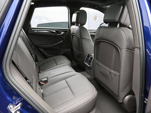 Certified 2026 Porsche Macan AWD/4WD image 28