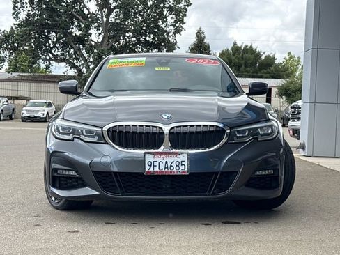 Used 2022 BMW 330i Sedan w/ M Sport Package RWD image 7
