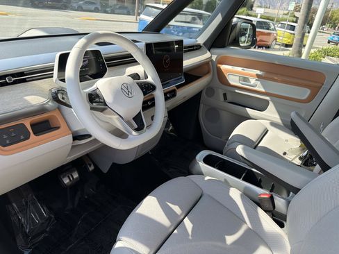 Certified 2025 Volkswagen ID. Buzz 1st Edition RWD image 13